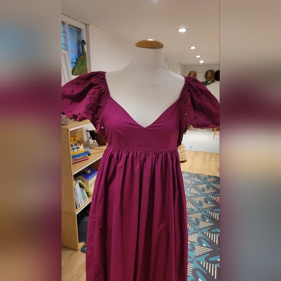 En Saison flutter puff sleeve maxi dress - Picture 2 of 7